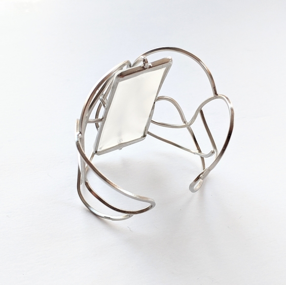 Artist-Made Silvertone Wire & Glass Cuff Bracelet - Picture 5 of 8